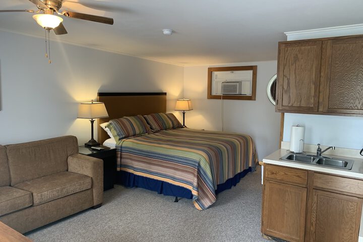 Room 16 of 27