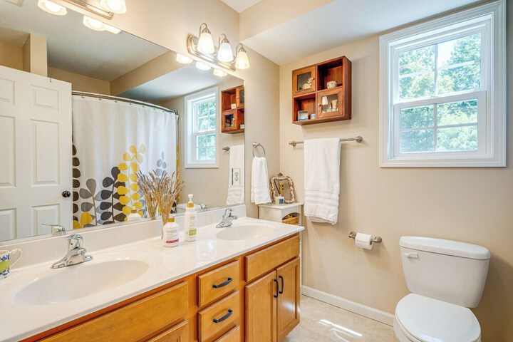 Candler Home w / Porch & Backyard: Near Asheville!