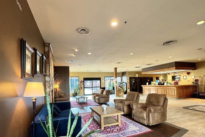 Divya Sutra Plaza and Conference Centre Vernon, BC