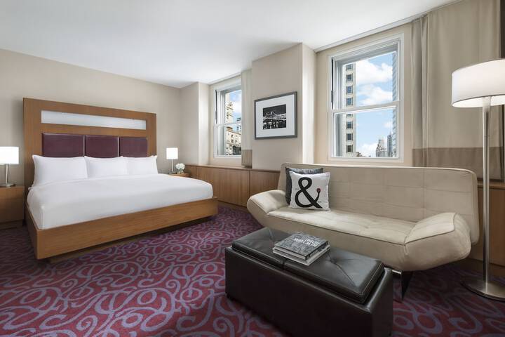 Room 43 of 58