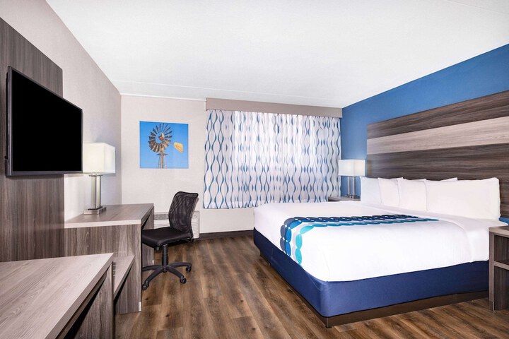 Room 20 of 33