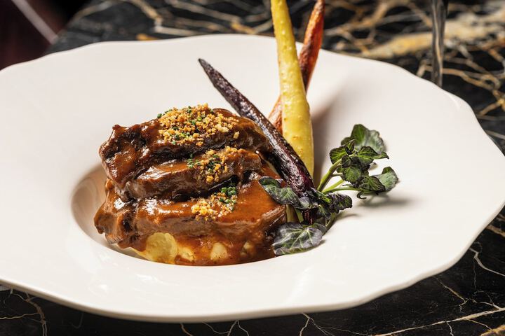 Dining 89 of 137