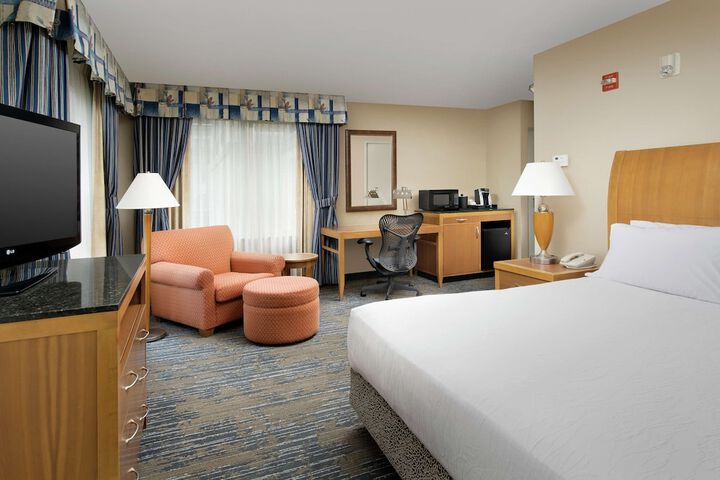 Room 11 of 37