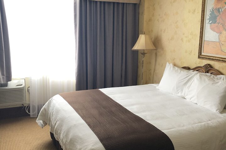 Room 18 of 53