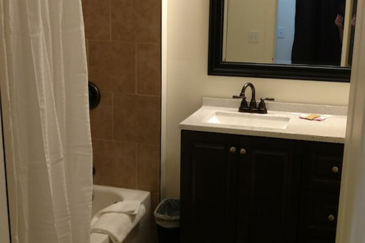 Room 17 of 32