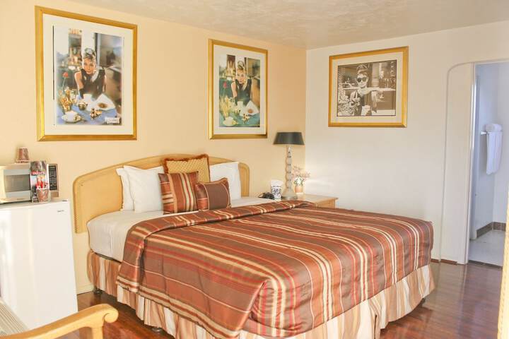 Room 36 of 51