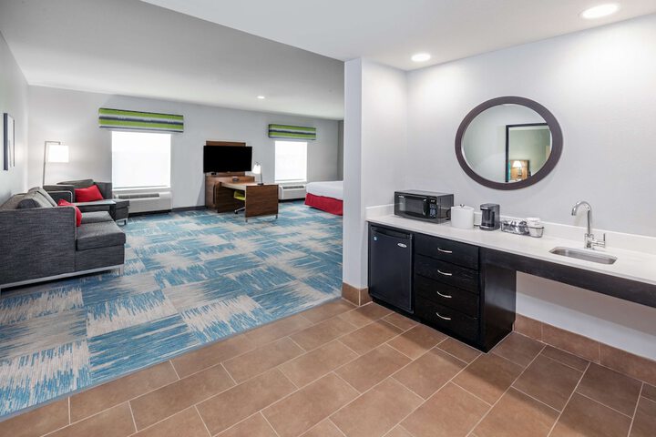 Room 15 of 49