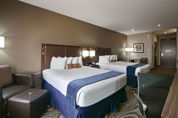 Room 21 of 37