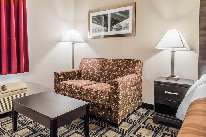 Room 49 of 60