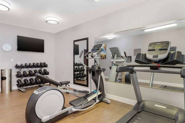 Comfort Suites Shenandoah-The Woodlands