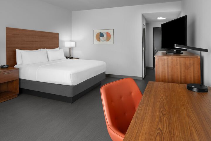 Room 16 of 44