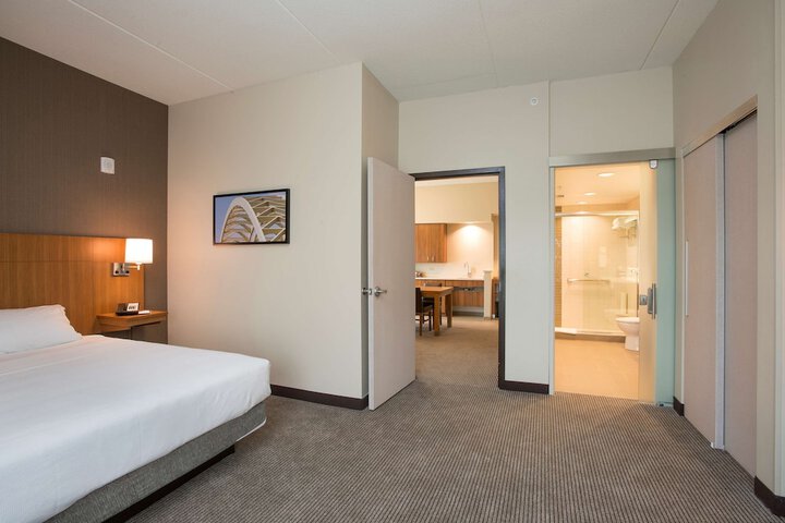 Hyatt Place Cincinnati / Sharonville Convention Center