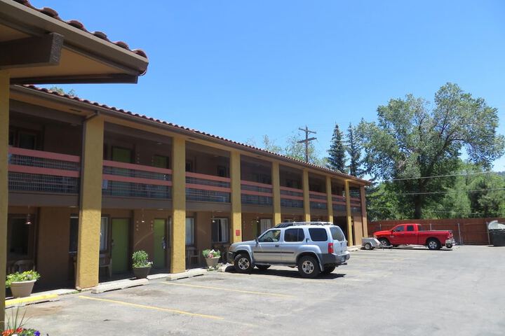 Hotel 8 of 30