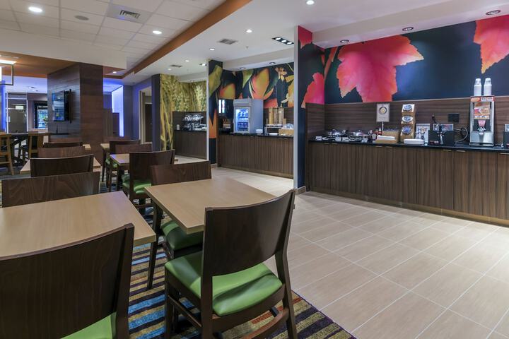 Fairfield Inn & Suites Boston Marlborough / Apex Center