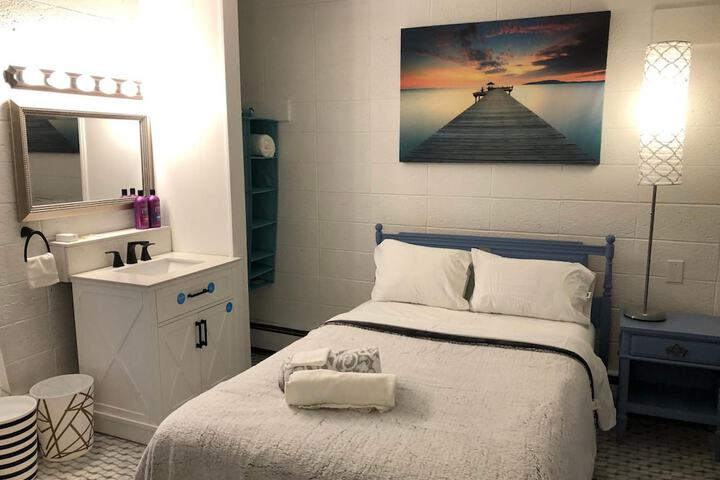 Room 19 of 32