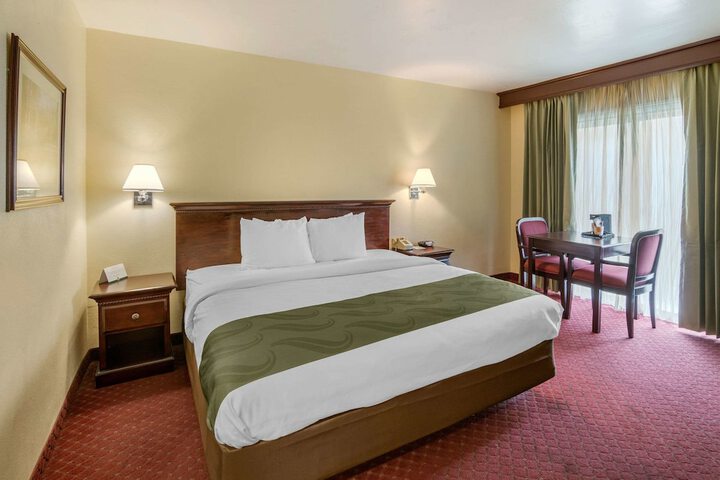 Room 11 of 35