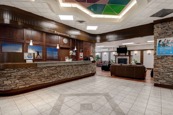 Hotel Interior 10 of 57