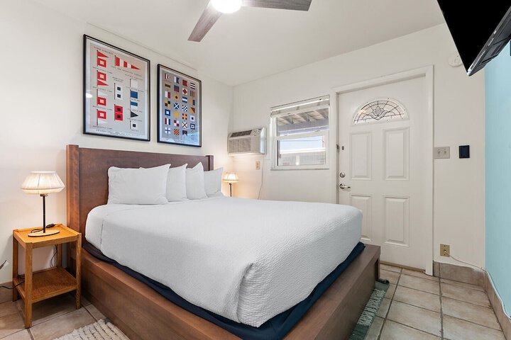 Room 54 of 89