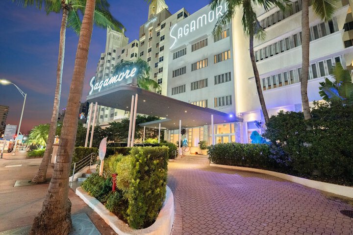 Hotel 2 of 108