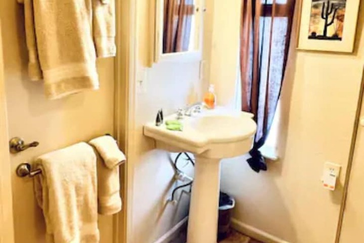 Room 73 of 155