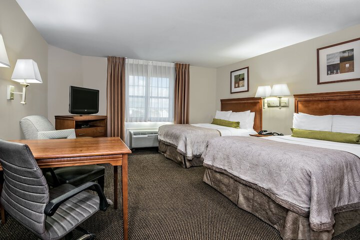 Room 25 of 38