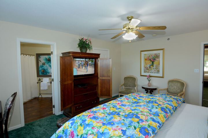 Room 30 of 41