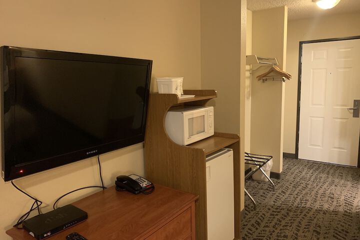 Room 27 of 41