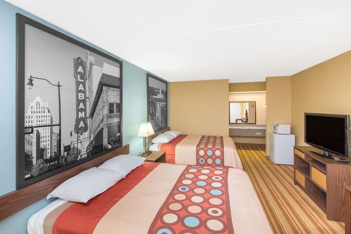 Room 14 of 21