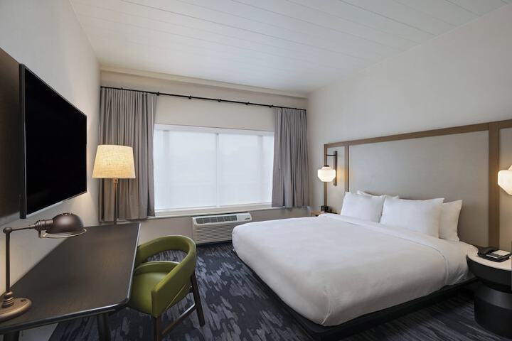 Room 16 of 26