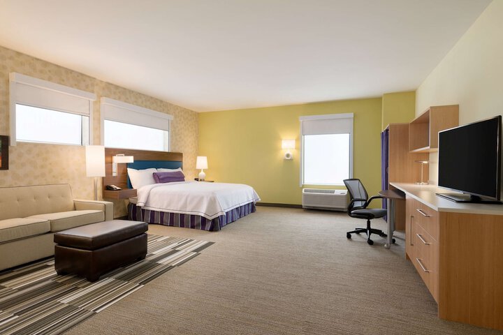 Room 12 of 32