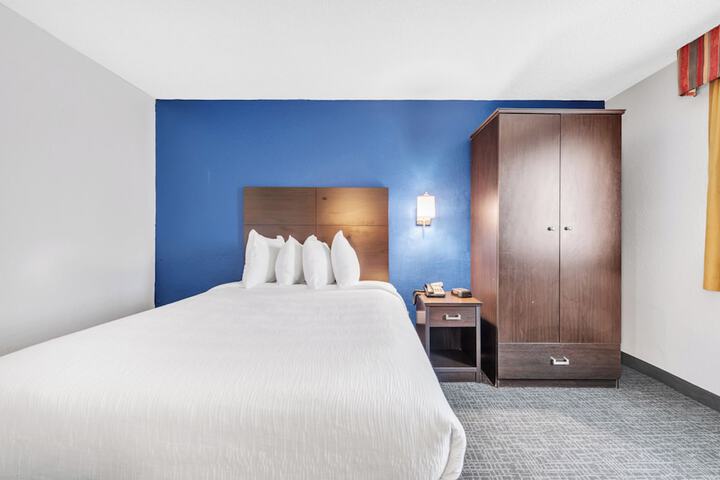 Room 18 of 40