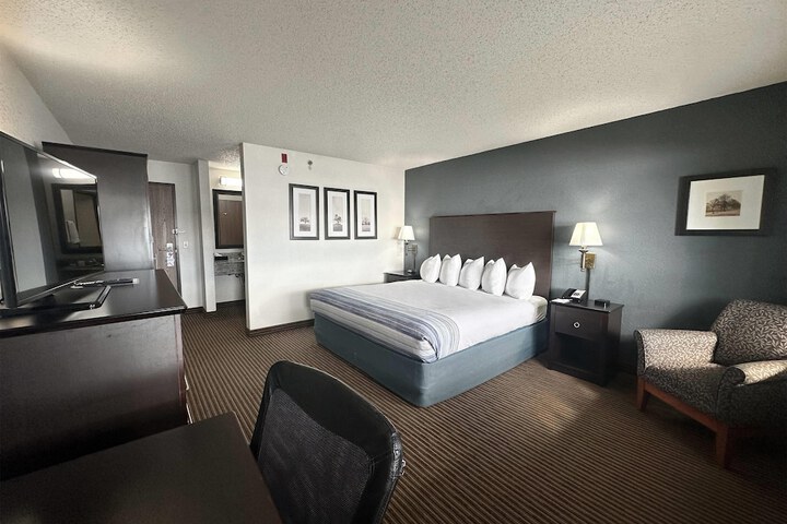 AmericInn by Wyndham Menominee