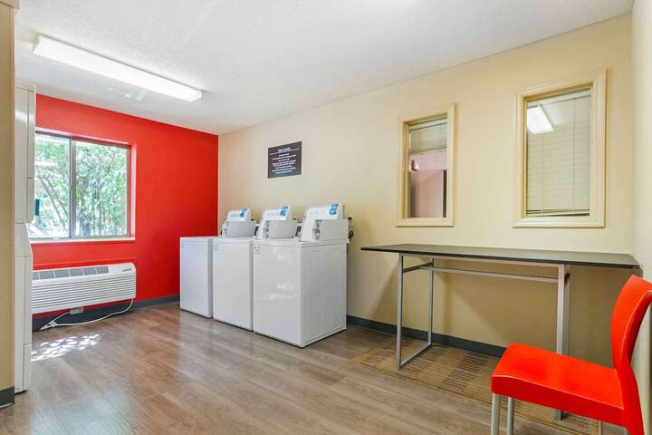 Extended Stay America Select Suites St. Louis Earth City