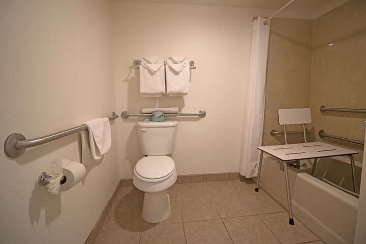 Room 16 of 41
