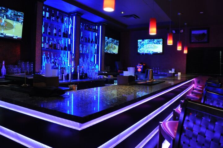 Lounge 58 of 79