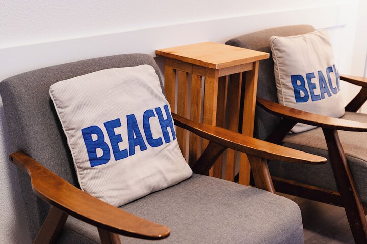 Tillicum Beach Motel (Deanes Oceanfront Lodge)