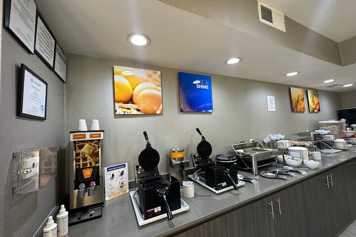 Comfort Inn & Suites Frisco - Plano
