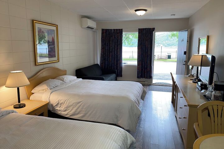 Room 56 of 93