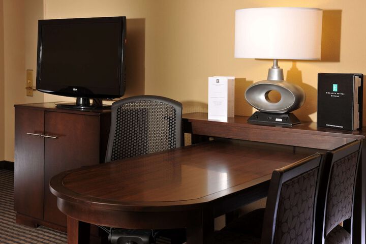 Embassy Suites Hotel Des Moines Downtown