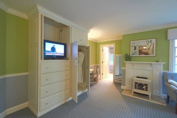Room 20 of 68
