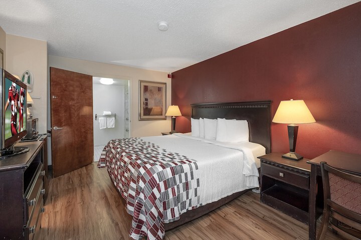 Room 14 of 27