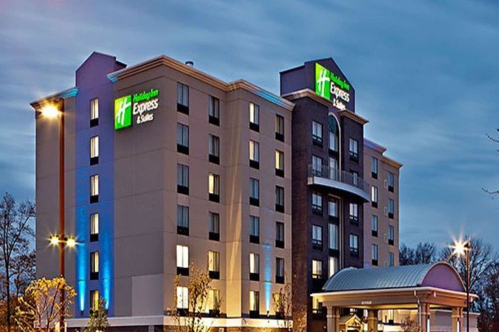 Hotel 2 of 52