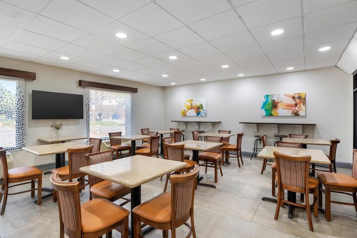 Best Western PLUS Executive Hotel
