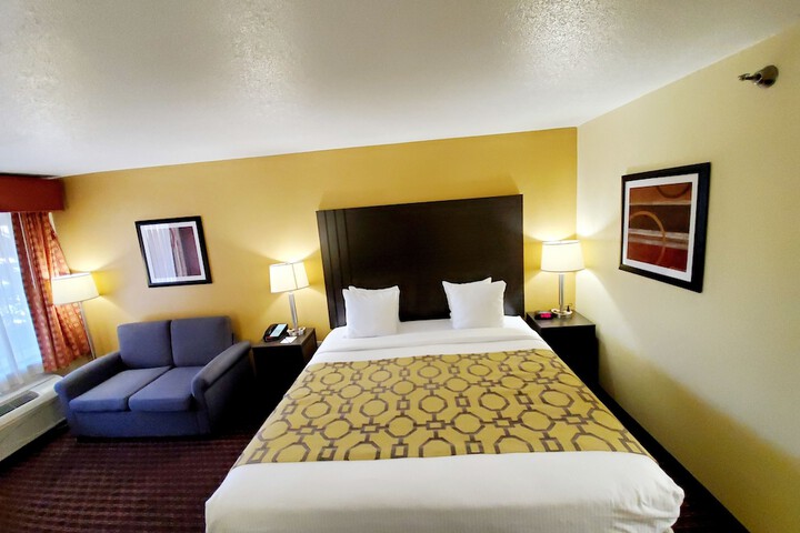 Room 7 of 24