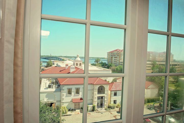 Hampton Inn & Suites Bradenton Downtown Historic District