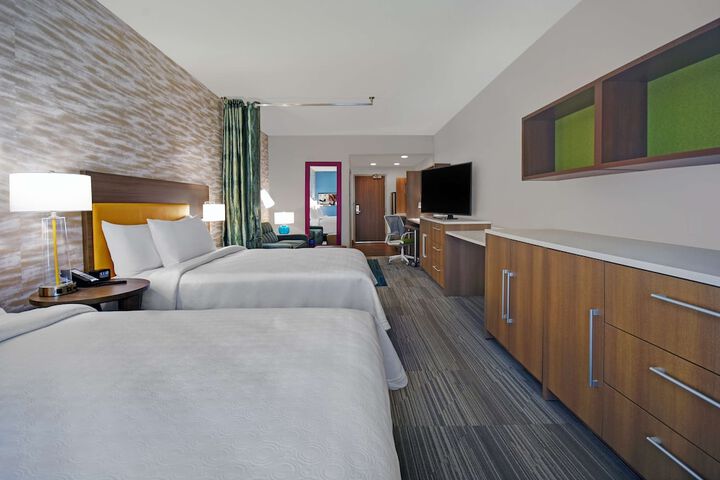 Room 22 of 53