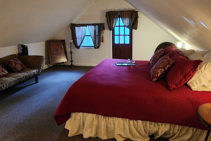 Room 92 of 104