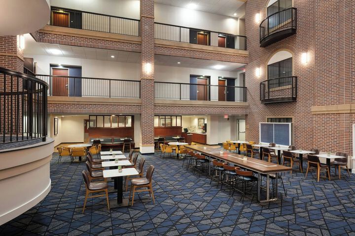 Courtyard by Marriott Wichita at Old Town
