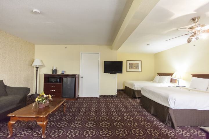 Room 15 of 76