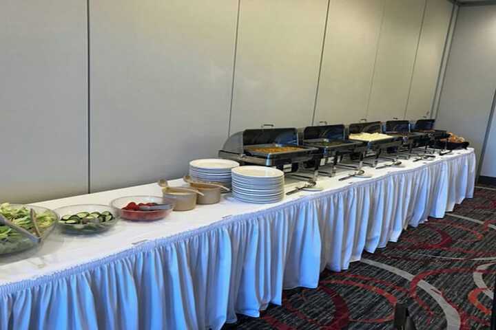 Holiday Inn & Suites Lafayette North by IHG
